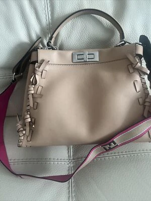 Fendi Peekaboo Shoulder Bag Medium Bege Leather - Image 1 of 4