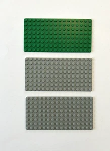 LEGO Lotto di 3 Piastre Base Vintage - 8x16 - 3865 - Vecchio Grigio Chiaro - Verde - Foto 1 di 4