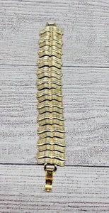 Pulsera Coro Pegaso Vintage Tono Oro Cierre - Imagen 1 de 5