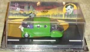 BATMAN - #37 JOKERMOBILE - 1:43 - DIARAMA DISPLAYSTÄNDER & HÜLLE ENTHALTEN  - Bild 1 von 6