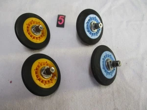Juego de 4 ruedas de tambor secadora 4581EL2002L LG AGM75510755 4581EL2002H - Imagen 1 de 5