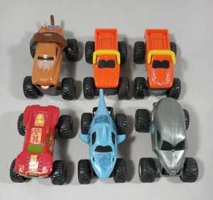 6 Monster Jam Trucks 2015-2019 Feld Motorsport McDonalds schneller Versand - Bild 1 von 7