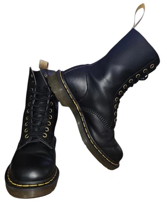 Botas de combate Dr Martens negras de cuero vegano 1490 para mujer EE. UU. para mujer 8/hombre 7  Foto 1 de 4