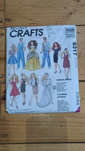McCALLS CRAFTS BARBIE DOLL CLOTHES SEWING DRESS MAKING PATTERN VINRAGE 6317 - Picture 1 of 2