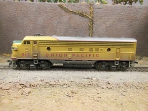 HO SCALE UNION PACIFIC UP 912 FP7 LOCOMOTIVE CUSTOM WEATHERED - Picture 1 of 8