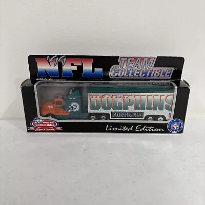 New Miami Dolphins White Rose Collectibles 1999 NFL Tractor Trailer Vehicle 1:80 - Image 1 of 2