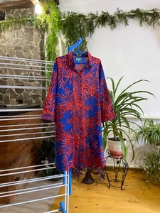 Antica Santoris Kleid blau Baumwolle Langarm Knopfleiste rot Korallenmuster Gr. M - Bild 1 von 17