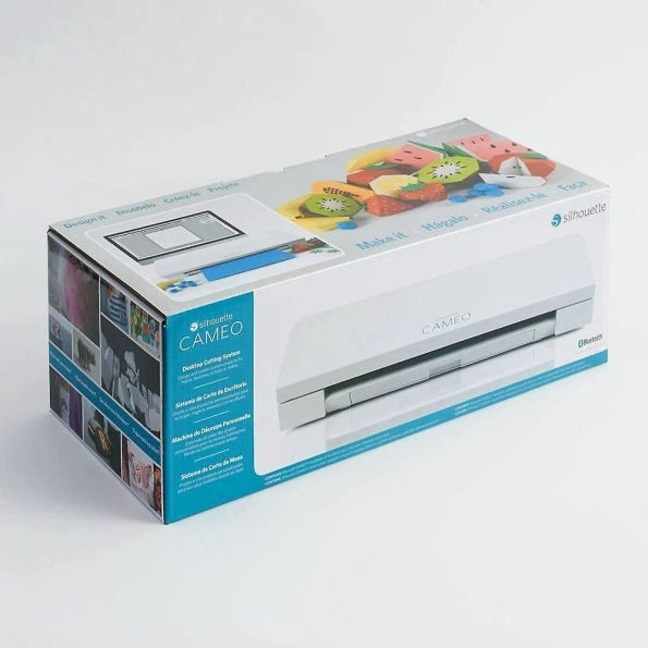 Silhouette CAMEO 3 - Image 1 of 2