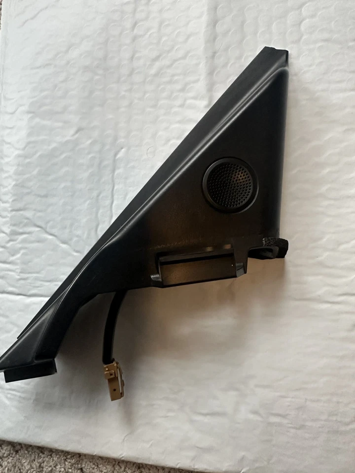 2003-2008 Nissan 350Z Passenger Side Tweeter Speaker Cover OEM Damaged - Image 1 of 4