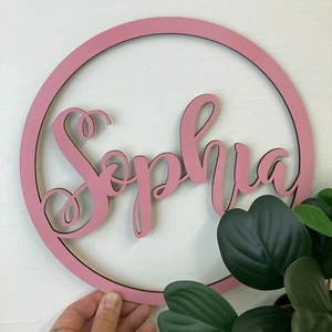 *ANY NAME & COLOUR* Personalised wooden name hoop wreath - Circle Loop Plaque - Picture 1 of 10