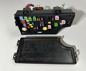 2011-2014 Jeep Patriot Compass Caliber Power Module TIPM Fuse Box P04692342AF - Imagen 1 de 11