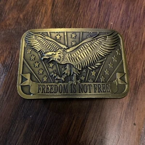 Freedom Is Not Free Gürtelschnalle Adler Sterne Streifen Patriot Sponsor 2014 - Bild 1 von 3