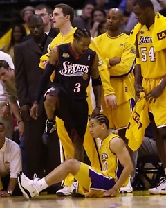 Foto de baloncesto de la NBA Allen Iverson sobre Tyronn Lue Philadelphia 76ers 8x10 - Imagen 1 de 1