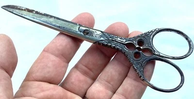 ANCIEN CISEAU DE COUTURE GARANTIE SOLINGEN CROIX CATHOLIQUE CHISEL CROSS - Photo 1/4