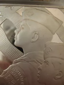 3+OZ.925 SILBER NORMAN ROCKWELL BIG PARADE PFADFINDER AMERIKANISCHE FLAGGE KUNSTBARREN + GOLD - Bild 1 von 8