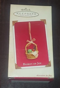 HALLMARK RICORDO ORNAMENTO CESTO DELLA GIOIA 2003  - Foto 1 di 6