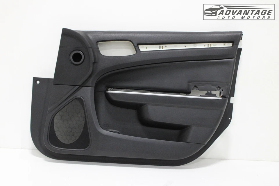 2015-2023 CHRYSLER 300 FRONT RIGHT PASSENGER INTERIOR DOOR PANEL COVER TRIM OEM - Image 1 of 4