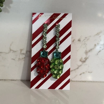 Pendientes colgantes Betsey Johnson bombillas de Navidad verde/rojo Foto 1 de 4