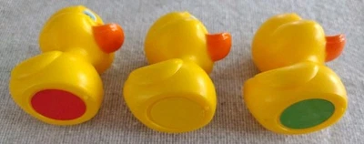 Lote De 3 Repuestos Patos Lucky Ducks Juego Por Milton Bradley Rojo Amarillo Y Verde Foto 1 de 3