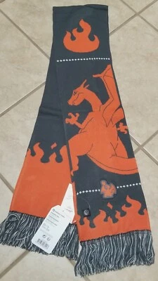 Bufanda fría Pokemon Center Charizard Foto 1 de 3