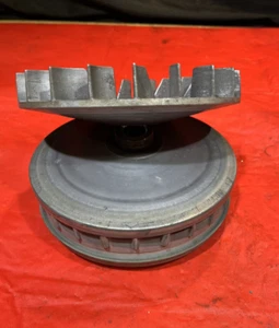 #2 2002 YAMAHA KODIAK YFM400 PRIMARY DRIVE CLUTCH SHEAVE 5GH-17620-01-00 - Picture 1 of 9