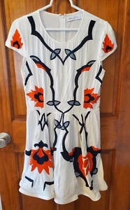 Alice McCall Dress size 6 White Midi Embroidered Floral Short Sleeve - Picture 1 of 10