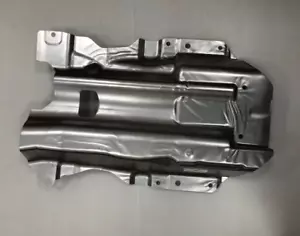 Protector térmico genuino Land Rover/Range Rover Discovery/Evoque LR066113 - Imagen 1 de 4