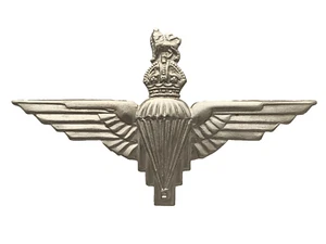 British Army Parachute Regiment Metal Beret Badge Kings Crown WW2 Model w/ lugs - Picture 1 of 3