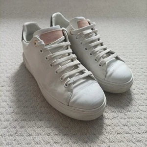Louis Vuitton Paris 3169 Women's White Trainers Shoes in Size 6 (39) - Picture 1 of 13