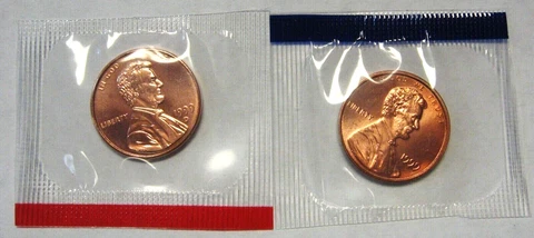 1999 P D   LINCOLN CENT- GEM BU  from Mint Sets in Cello Cover