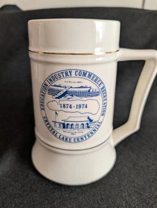 Tazza Birra Centenario Crystal Lake Illinois Stein 1874-1974 Ceramica NO danni - Foto 1 di 4
