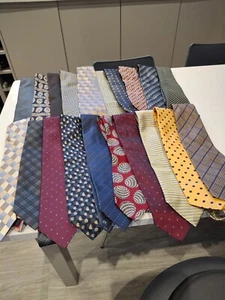20 ties for men assorted colours - Picture 1 of 3