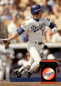1994 Donruss #543 Brett Butler - Picture 1 of 2