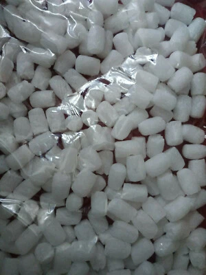 2 Liter PVA Flocken Nuggets Chips Schaum Foam Hakenschutz Angeln - Bild 1 von 2