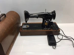 Vintage Singer 201 Nähmaschine AJ694658 mit Bugholzkoffer & Fußpedal - Bild 1 von 12