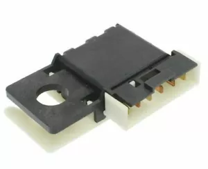 INTERRUTTORE LUCE FRENO STANDARD PER CADILLAC ESCALADE 03-06 CHEVROLET TAHOE 01-06 - Foto 1 di 3