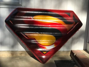 SUPERMAN the MOVIE INFLATABLE SHEILD LOGO. 5-FEET WIDE! NIP. - Picture 1 of 4