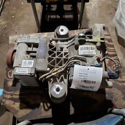 2013-2014 Cadillac XTS Rear Axle Differential Carrier Foto 1 de 4