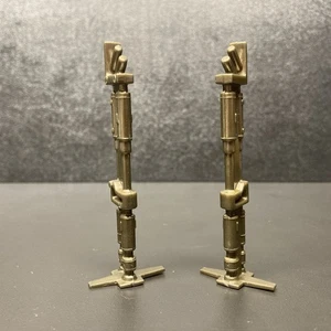 Star Wars 2004 OTC Halcón Milenario Rampa de Aterrizaje Puntal Juego de 2 Piezas OEM - Imagen 1 de 10