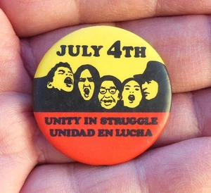 July 4th, 1976 Unity in Struggle (Unidad en Lucha) Pinback Button March & Rally - Picture 1 of 2