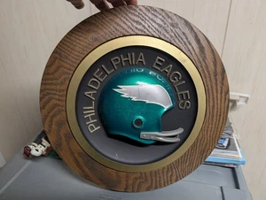 Plaque murale casque vintage Philadelphia Eagles aspect bois/plastique 13 1/2" - Photo 1/4