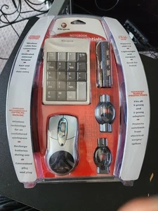 argus BUS0076 Notebook Moblie Essentials Keypad, USB 4-Port HUB, Mouse, and Note - Picture 1 of 2