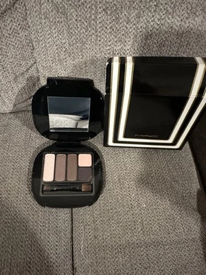 Juego de paleta de sombras de ojos Mac Stroke of Midnight fresco, espejo compacto - NUEVO con caja Foto 1 de 4