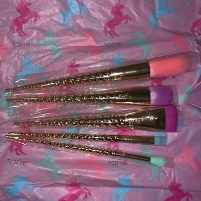 Tarte Magic Wands Unicorn Brushes Brush (for Make Believe In Yourself Eyeshadow) - Image 1 of 4