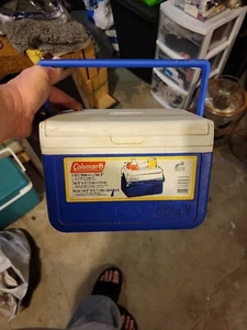COLEMAN FLIPLID ~ Royal BLUE 5 QT Personal COOLER Lunch Box ~ 5205 - Picture 1 of 2