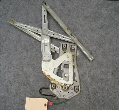 1996-2000 Cirrus Stratus Breeze RH Rear Power Window Motor & Regulator OEM I764 - Image 1 of 3