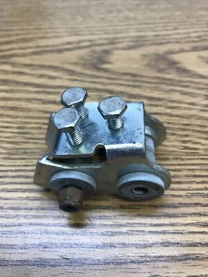 HONDA SHADOW VLX VT600 1988-2007, PEÇA DE SUPORTE DE FAROL # 61315-MM8-003 - Imagem 1 de 4