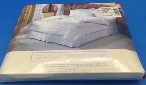 JC PENNY Classic Traditions Queen Flat Sheet RED 200 Thread Count COLOR FORUM - Picture 1 of 5