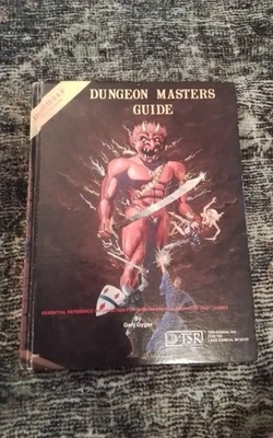 TSR 1st ed AD&D Dungeons & Dragons Dungeon Masters Guide (Original Cover) - Good - Image 1 of 3