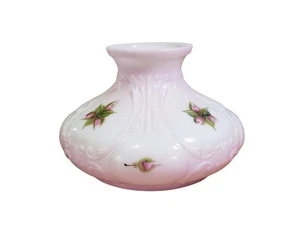 Pantalla de lámpara vintage Hurricane rosa con rosas florales rosas se adapta a soporte/instalador de 7" - Imagen 1 de 8